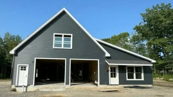 Garage construction by Mariner Construction in Central Maine
