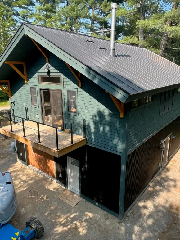 Siding installation by Mariner Construction